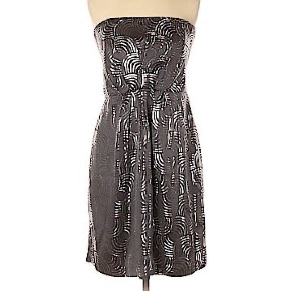 Shoshanna Dresses & Skirts - Shoshanna Strapless Metallic Silver & Black Dress